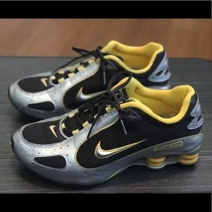 Men’s NIKE SHOX 9.5
